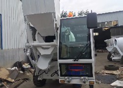 Продажа китайского автобетоносмесителя JBC 1.0 LUZUN  в Казахстане за 000 $. Фотография 3 Купить автобетоносмеситель с самозагрузкой LUZUN (Китай) в Алматы, модель JBC 1.0, цена DDP: 000 $. Фото 3