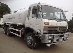 Купить автоцистерну, водовоз CLW Dongfeng (DFAC) (Китай) в Алматы, модель 20 м³, с поливомоечным оборудованием, цена DDP: 000 $. Фото 1