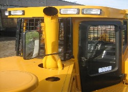 Продажа бульдозеров ЮУЗТ в Казахстане. Фотография 10 Кабина Бульдозера ЮУЗТ (Россия) в Алматы 10