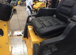 Продажа немецкого двух вальцового асфальтного тандемного катка HAMM ST1300 в Казахстане за 000 $. Фотография 2 Купить каток HAMM (Германия) в Алматы, модель ST1300, цена DDP: 000 $. Фото 2