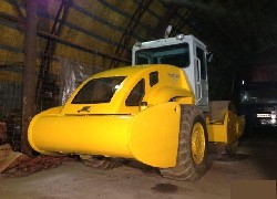 Продажа китайского одновальцового вибрационного катка Foton Lovol FS818S-IIH в Казахстане за 000 $. Фотография 2 Купить каток Foton Lovol (Китай) в Алматы, модель FS818S-IIH, цена DDP: 000 $. Фото 2