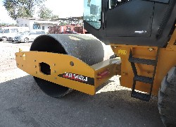 Продажа китайского одновальцового вибрационного катка XCMG XS142J в Казахстане за 000 $. Фотография 13 Купить каток XCMG (Китай) в Алматы, модель XS142J, цена DDP: 000 $. Фото 13