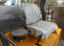 Продажа китайского вибрационного катка YITUO (LUOYANG) JCC303 в Казахстане за 000 $. Фотография 9 Купить каток YITUO (LUOYANG) (Китай) в Алматы, модель JCC303, цена DDP: 000 $. Фото 9