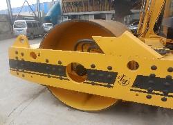 Продажа китайского вибрационного катка YITUO (LUOYANG) LSS2301-2 в Казахстане за 000 $. Фотография 5 Купить каток YITUO (LUOYANG) (Китай) в Алматы, модель LSS2301-2, цена DDP: 000 $. Фото 5