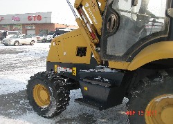 Продажа китайского экскаватора-погрузчика Foton Lovol FLB468-II в Казахстане за 000 $. Фотография 57 Купить экскаватор-погрузчик Foton Lovol (Китай) в Алматы, модель FLB468-II, цена DDP: 000 $. Фото 57