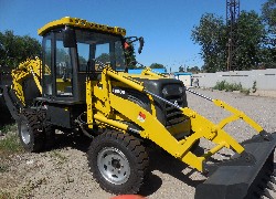 Продажа китайского экскаватора-погрузчика Rhinoceros XN120 в Казахстане за 000 $. Фотография 8 Купить экскаватор-погрузчик Rhinoceros (Китай) в Алматы, модель XN120, цена DDP: 000 $. Фото 8