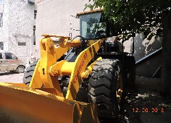 Продажа китайского фронтального погрузчика Changlin, CL955 в Казахстане за 000 $. Фотография 6 Купить фронтальный погрузчик в Алматы, Астане, Караганде - Changlin, модель CL955, Китай, цена DDP: 000 $. Фото 6