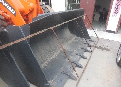 Продажа южно-корейского фронтального погрузчика DOOSAN DL301 в Казахстане за 000 $. Фотография 29 Купить фронтальный погрузчик DOOSAN (Южная Корея) в Алматы, модель DL301, цена DDP: 000 $. Фото 29