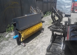 Купить гидравлическую щётку для фронтального погрузчика HERACLES, H580 за 2000 $ в Алматы Гидравлическая щётка для фронтального погрузчика HERACLES, H580. Цена: 2000 $. Продажа в Казахстане