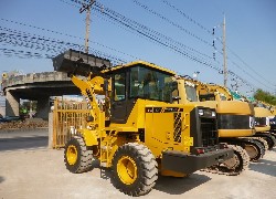 Продажа китайского фронтального погрузчика Foton Lovol FL920-II в Казахстане за 000 $. Фотография 1 Купить фронтальный погрузчик Foton Lovol (Китай) в Алматы, модель FL920-II, цена DDP: 000 $. Фото 1