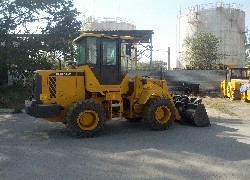 Продажа китайского фронтального погрузчика Foton Lovol FL920-II в Казахстане за 000 $. Фотография 26 Купить фронтальный погрузчик Foton Lovol (Китай) в Алматы, модель FL920-II, цена DDP: 000 $. Фото 26