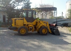 Продажа китайского фронтального погрузчика Foton Lovol FL920-II в Казахстане за 000 $. Фотография 27 Купить фронтальный погрузчик Foton Lovol (Китай) в Алматы, модель FL920-II, цена DDP: 000 $. Фото 27