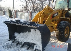 Купить фронтальный погрузчик Foton Lovol (Китай) в Алматы, модель FL935E, цена DDP: 000 $. Фото 21