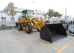 Купить фронтальный погрузчик Foton Lovol (Китай) в Алматы, модель FL936E, цена DDP: 000 $. Фото 60