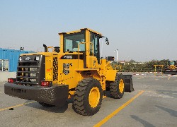 Купить фронтальный погрузчик Foton Lovol (Китай) в Алматы, модель FL936E, цена DDP: 000 $. Фото 69