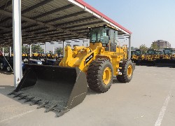 Продажа китайского фронтального погрузчика Foton Lovol FL955F-II в Казахстане за 000 $. Фотография 8 Купить фронтальный погрузчик Foton Lovol (Китай) в Алматы, модель FL955F-II, цена DDP: 000 $. Фото 8