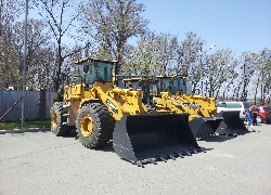 Продажа китайского фронтального погрузчика Foton Lovol FL955F-II в Казахстане за 000 $. Фотография 12 Купить фронтальный погрузчик Foton Lovol (Китай) в Алматы, модель FL955F-II, цена DDP: 000 $. Фото 12