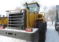 Продажа китайского фронтального погрузчика Foton Lovol FL955F-II в Казахстане за 000 $. Фотография 25 Купить фронтальный погрузчик Foton Lovol (Китай) в Алматы, модель FL955F-II, цена DDP: 000 $. Фото 25