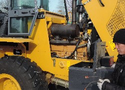 Продажа китайского фронтального погрузчика Foton Lovol FL955F-II в Казахстане за 000 $. Фотография 29 Купить фронтальный погрузчик Foton Lovol (Китай) в Алматы, модель FL955F-II, цена DDP: 000 $. Фото 29