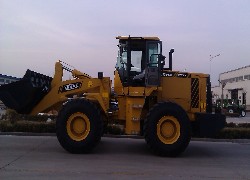 Продажа китайского фронтального погрузчика Foton Lovol FL955F-II в Казахстане за 000 $. Фотография 55 Купить фронтальный погрузчик Foton Lovol (Китай) в Алматы, модель FL955F-II, цена DDP: 000 $. Фото 55