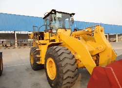 Продажа китайского фронтального погрузчика Foton Lovol FL955F-II в Казахстане за 000 $. Фотография 67 Купить фронтальный погрузчик Foton Lovol (Китай) в Алматы, модель FL955F-II, цена DDP: 000 $. Фото 67