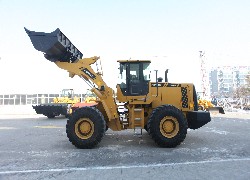 Продажа китайского фронтального погрузчика Foton Lovol FL956F-II в Казахстане за 000 $. Фотография 4 Купить фронтальный погрузчик Foton Lovol (Китай) в Алматы, модель FL956F-II, цена DDP: 000 $. Фото 4