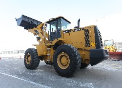 Продажа китайского фронтального погрузчика Foton Lovol FL956F-II в Казахстане за 000 $. Фотография 5 Купить фронтальный погрузчик Foton Lovol (Китай) в Алматы, модель FL956F-II, цена DDP: 000 $. Фото 5