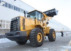 Продажа китайского фронтального погрузчика Foton Lovol FL956F-II в Казахстане за 000 $. Фотография 6 Купить фронтальный погрузчик Foton Lovol (Китай) в Алматы, модель FL956F-II, цена DDP: 000 $. Фото 6