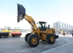 Продажа китайского фронтального погрузчика Foton Lovol FL956F-II в Казахстане за 000 $. Фотография 18 Купить фронтальный погрузчик Foton Lovol (Китай) в Алматы, модель FL956F-II, цена DDP: 000 $. Фото 18