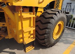 Продажа китайского фронтального погрузчика Foton Lovol FL956F-II в Казахстане за 000 $. Фотография 65 Купить фронтальный погрузчик Foton Lovol (Китай) в Алматы, модель FL956F-II, цена DDP: 000 $. Фото 65