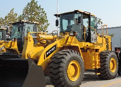 Продажа китайского фронтального погрузчика Foton Lovol FL956F-II в Казахстане за 000 $. Фотография 95 Купить фронтальный погрузчик Foton Lovol (Китай) в Алматы, модель FL956F-II, цена DDP: 000 $. Фото 95