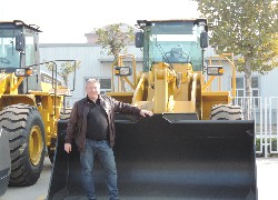 Продажа китайского фронтального погрузчика Foton Lovol FL956F-II в Казахстане за 000 $. Фотография 96 Купить фронтальный погрузчик Foton Lovol (Китай) в Алматы, модель FL956F-II, цена DDP: 000 $. Фото 96