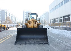 Продажа китайского фронтального погрузчика Foton Lovol FL956F-II в Казахстане за 000 $. Фотография 118 Купить фронтальный погрузчик Foton Lovol (Китай) в Алматы, модель FL956F-II, цена DDP: 000 $. Фото 118