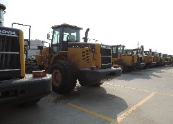 Купить фронтальный погрузчик Foton Lovol (Китай) в Алматы, модель FL958G-II, цена DDP: 000 $. Фото 4