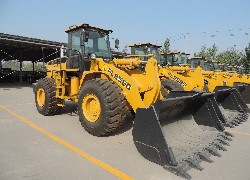 Купить фронтальный погрузчик Foton Lovol (Китай) в Алматы, модель FL958G-II, цена DDP: 000 $. Фото 19