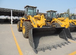 Купить фронтальный погрузчик Foton Lovol (Китай) в Алматы, модель FL958G-II, цена DDP: 000 $. Фото 20