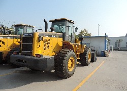 Купить фронтальный погрузчик Foton Lovol (Китай) в Алматы, модель FL958G-II, цена DDP: 000 $. Фото 30