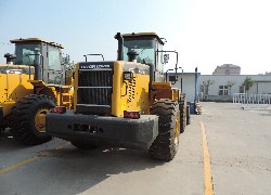 Купить фронтальный погрузчик Foton Lovol (Китай) в Алматы, модель FL958G-II, цена DDP: 000 $. Фото 31