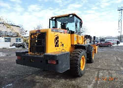 Продажа китайского фронтального погрузчика RONGWEI, ZL36 в Казахстане за 000 $. Фотография 20 Купить фронтальный погрузчик RONGWEI (Китай) в Алматы, модель ZL36, цена DDP: 000 $. Фото 20