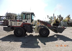 Продажа китайского фронтального погрузчика RONGWEI, ZL942 в Казахстане за 000 $. Фотография 4 Купить фронтальный погрузчик RONGWEI (Китай) в Алматы, модель ZL942, цена DDP: 000 $. Фото 4