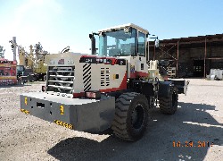 Продажа китайского фронтального погрузчика RONGWEI, ZL942 в Казахстане за 000 $. Фотография 12 Купить фронтальный погрузчик RONGWEI (Китай) в Алматы, модель ZL942, цена DDP: 000 $. Фото 12