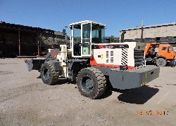 Продажа китайского фронтального погрузчика RONGWEI, ZL942 в Казахстане за 000 $. Фотография 13 Купить фронтальный погрузчик RONGWEI (Китай) в Алматы, модель ZL942, цена DDP: 000 $. Фото 13