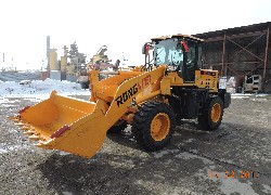 Продажа китайского фронтального погрузчика RONGWEI, ZL942 в Казахстане за 000 $. Фотография 40 Купить фронтальный погрузчик RONGWEI (Китай) в Алматы, модель ZL942, цена DDP: 000 $. Фото 40