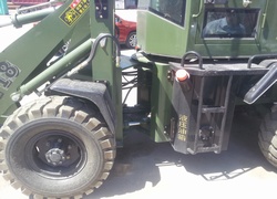 Продажа китайского фронтального погрузчика SDYD, ZL18 в Казахстане за 000 $. Фотография 18 Купить фронтальный погрузчик SDYD (Китай) в Алматы, модель ZL18, цена DDP: 000 $. Фото 18