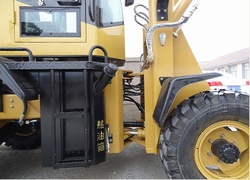 Продажа китайского фронтального погрузчика SDYD, ZL26 в Казахстане за 000 $. Фотография 10 Купить фронтальный погрузчик SDYD (Китай) в Алматы, модель ZL26, цена DDP: 000 $. Фото 10