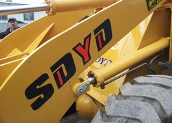 Продажа китайского фронтального погрузчика SDYD, ZL30 в Казахстане за 000 $. Фотография 17 Купить фронтальный погрузчик SDYD (Китай) в Алматы, модель ZL30, цена DDP: 000 $. Фото 17