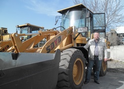 Продажа китайского фронтального погрузчика SDYD, ZL30 в Казахстане за 000 $. Фотография 97 Купить фронтальный погрузчик SDYD (Китай) в Алматы, модель ZL30, цена DDP: 000 $. Фото 97