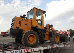 Продажа китайского фронтального погрузчика SDYD, ZL920 в Казахстане за 000 $. Фотография 24 Купить фронтальный погрузчик SDYD (Китай) в Алматы, модель ZL920, цена DDP: 000 $. Фото 24