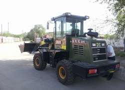 Продажа китайского фронтального погрузчика SDYD, ZL920 в Казахстане за 000 $. Фотография 38 Купить фронтальный погрузчик SDYD (Китай) в Алматы, модель ZL920, цена DDP: 000 $. Фото 38