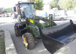 Продажа китайского фронтального погрузчика SDYD, ZL920 в Казахстане за 000 $. Фотография 41 Купить фронтальный погрузчик SDYD (Китай) в Алматы, модель ZL920, цена DDP: 000 $. Фото 41